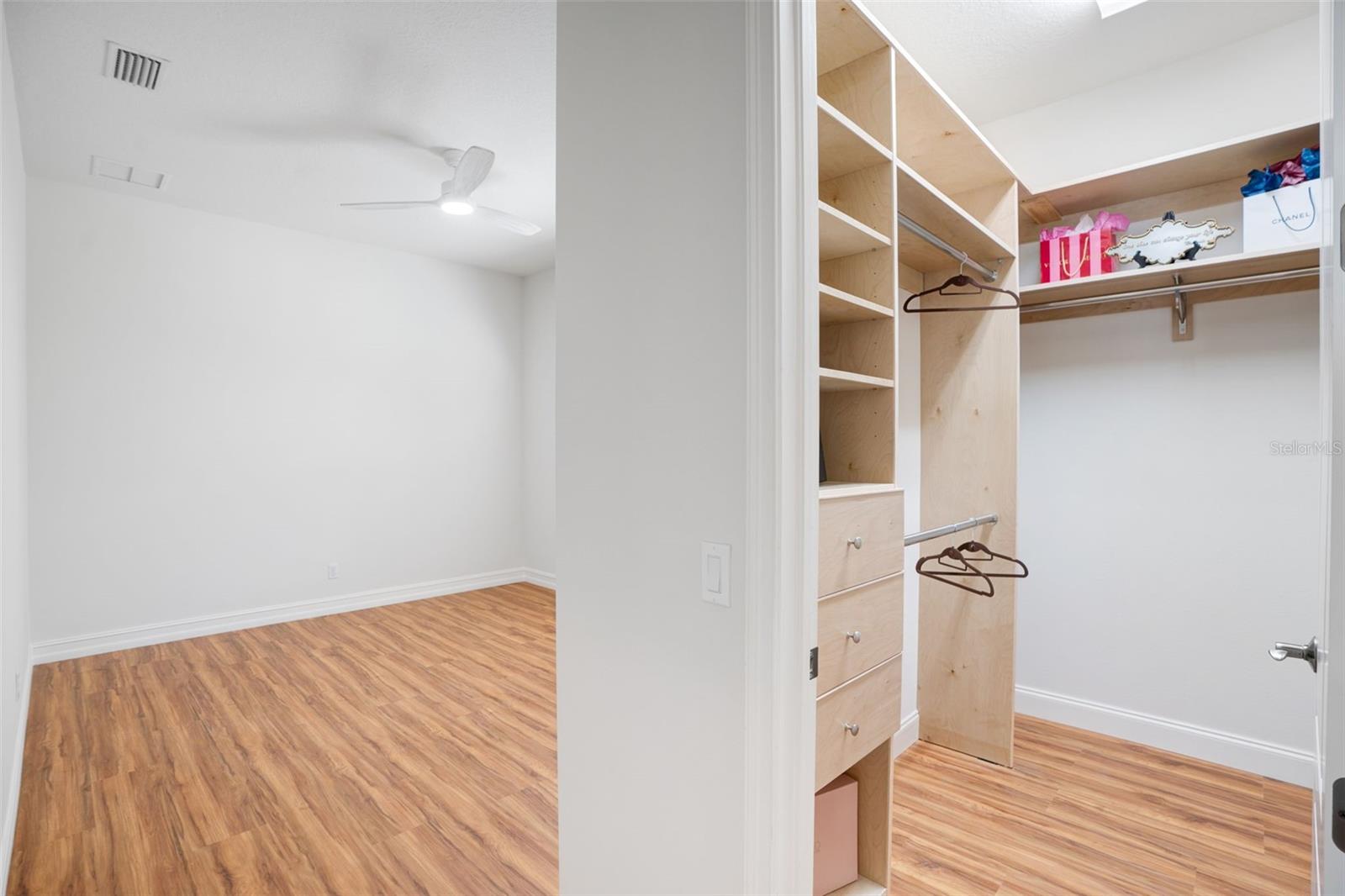 HAMMOCKS - Residential