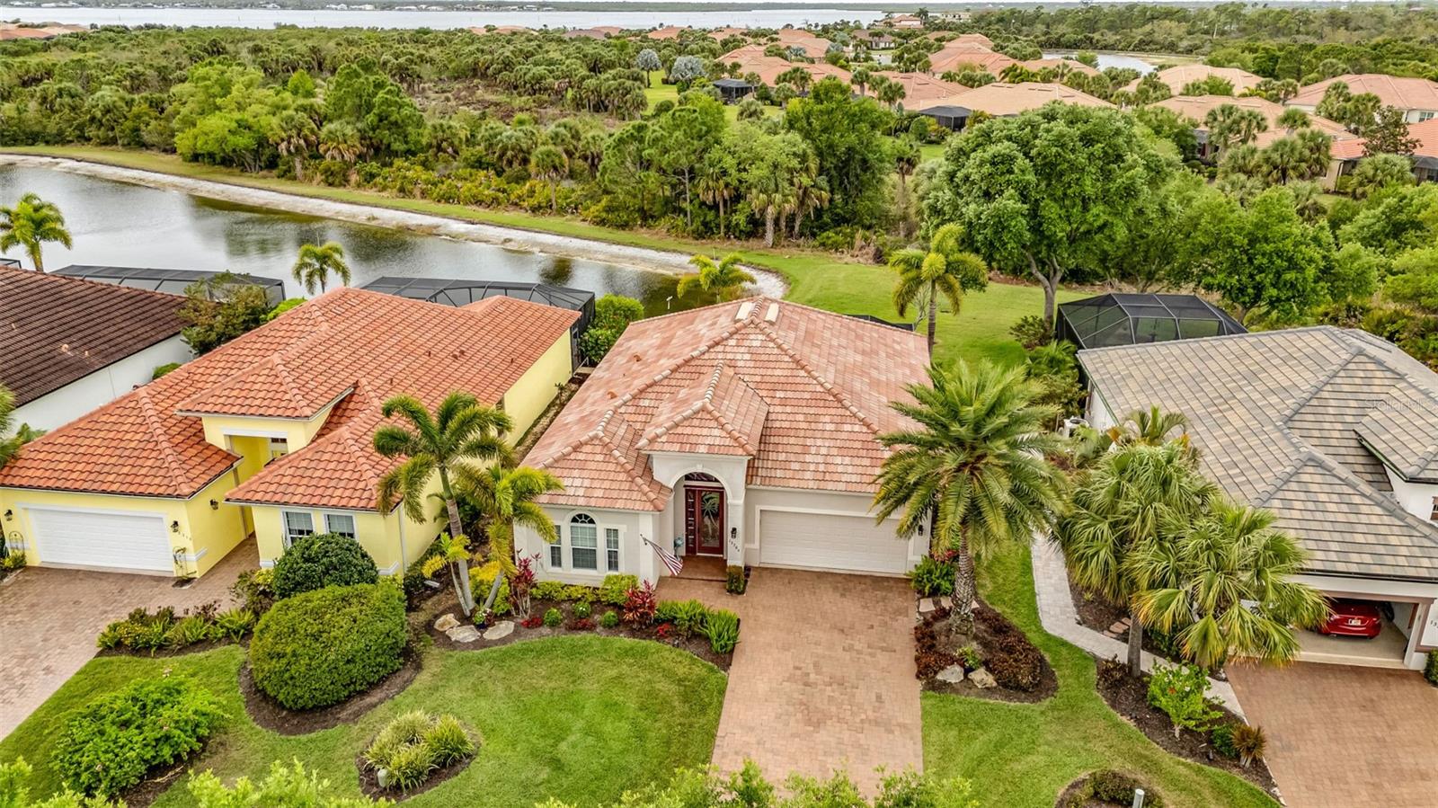 RIVERWOOD - Residential