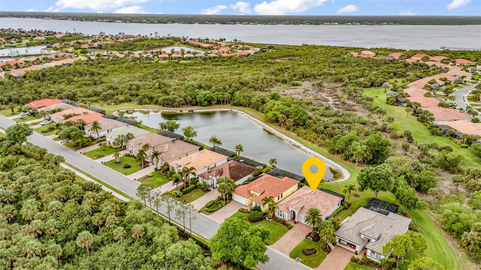 RIVERWOOD - Residential