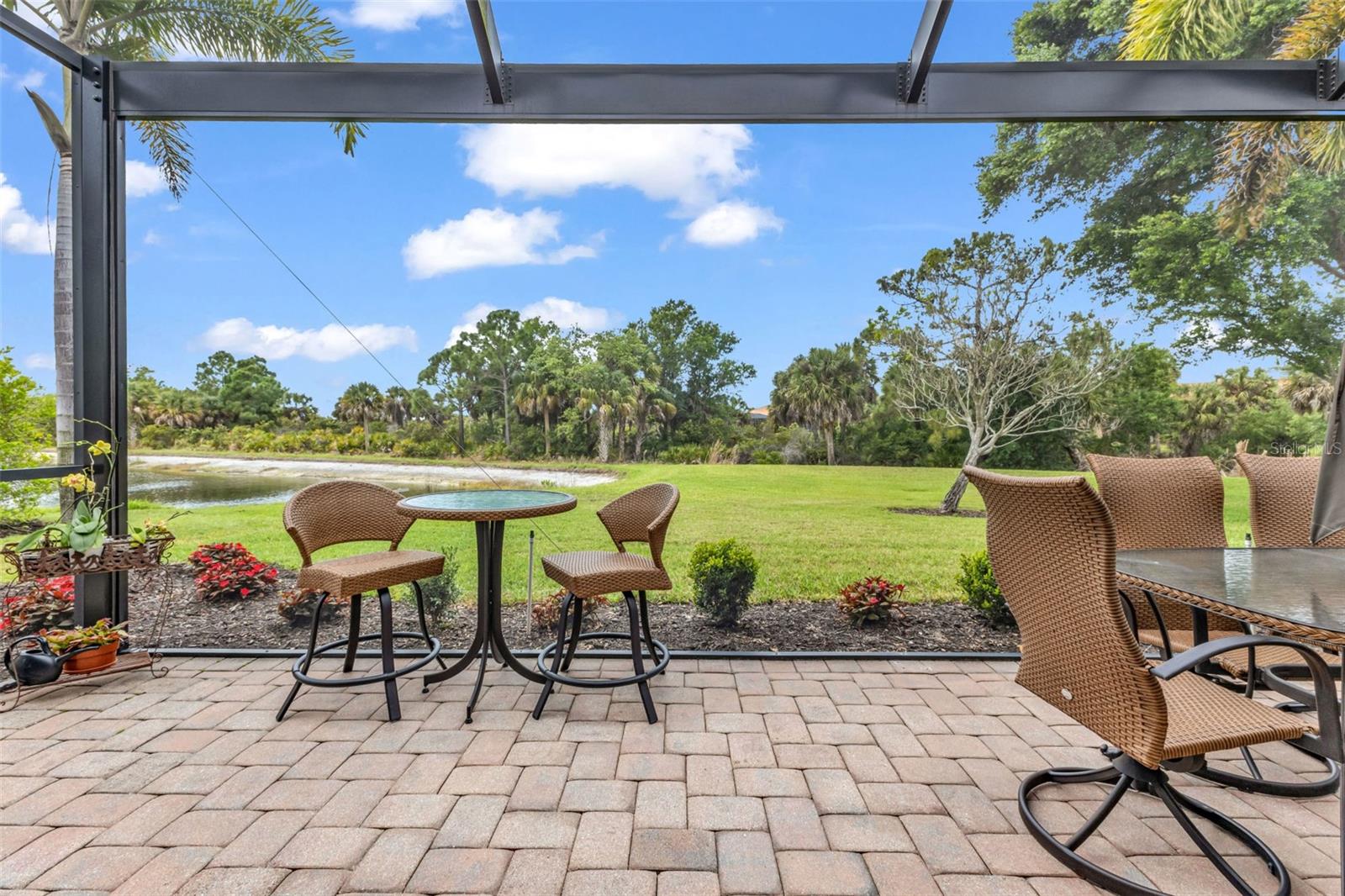 RIVERWOOD - Residential