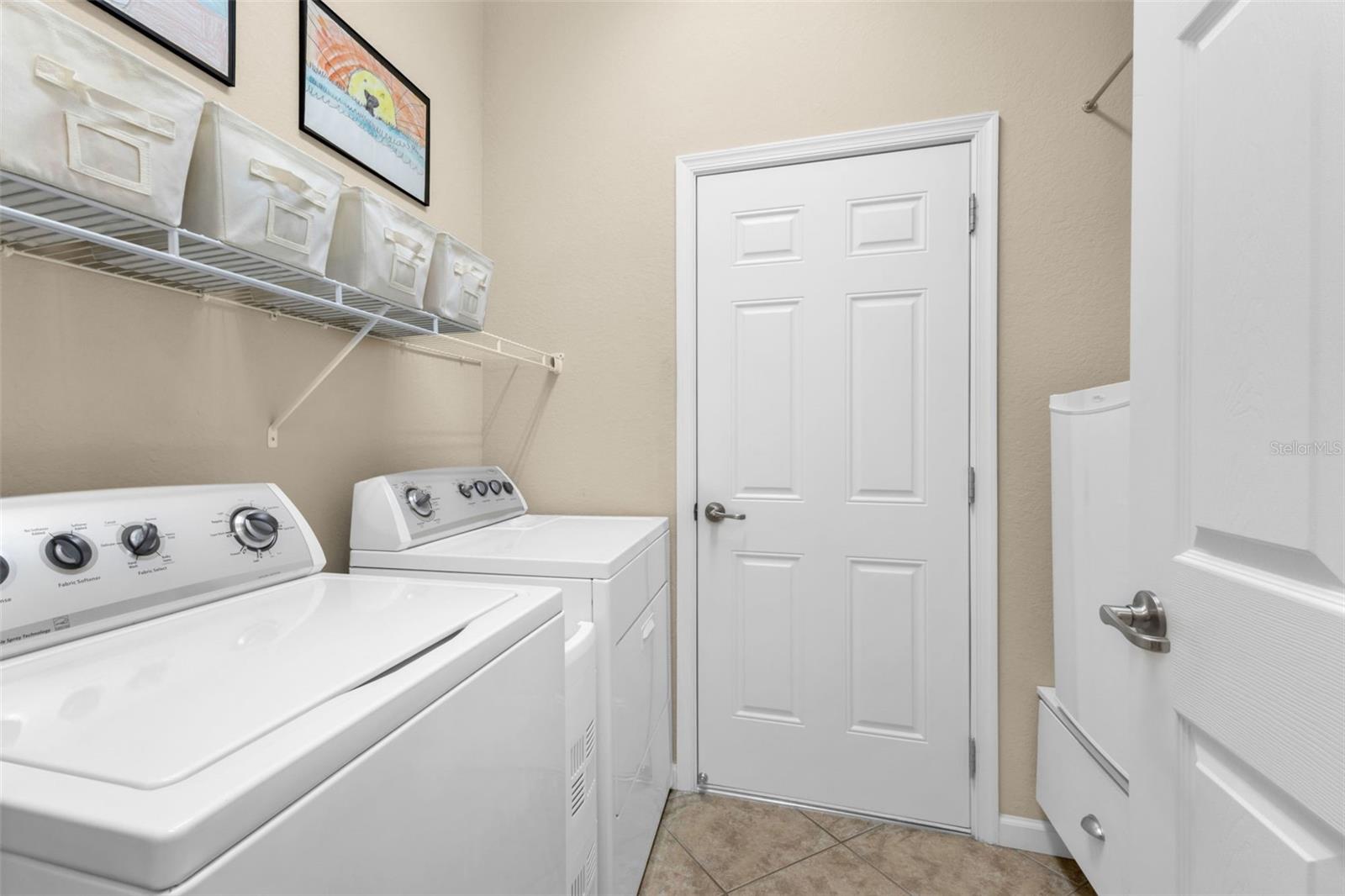 RIVERWOOD - Residential