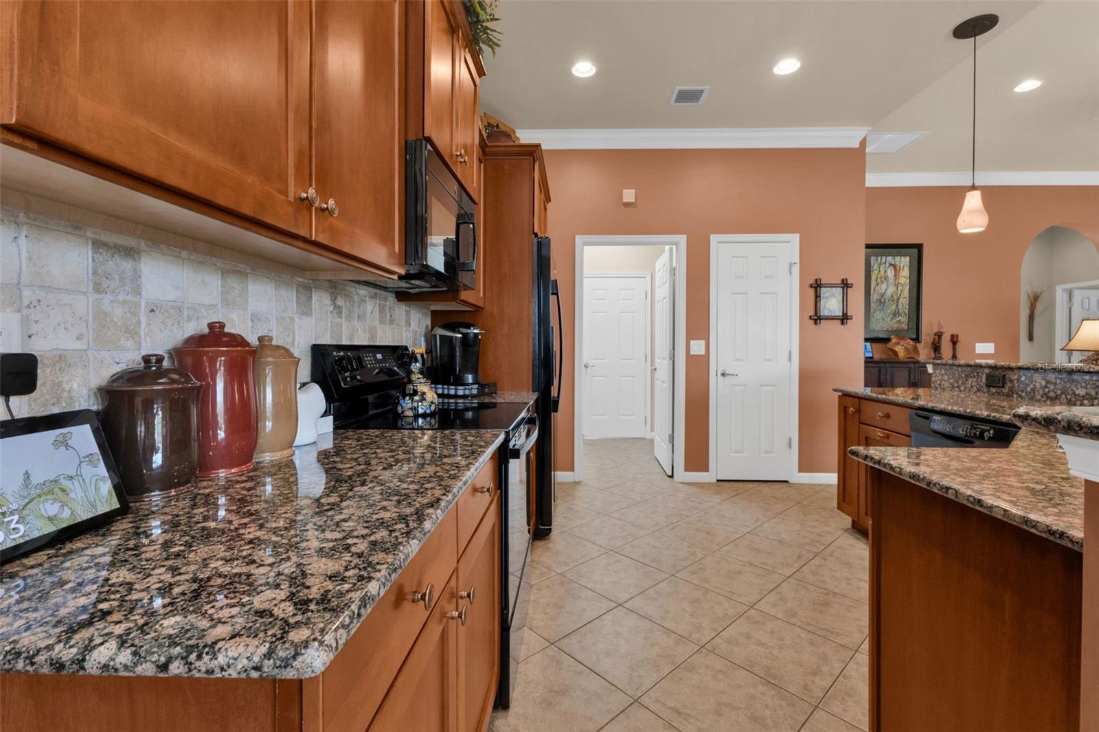 RIVERWOOD - Residential