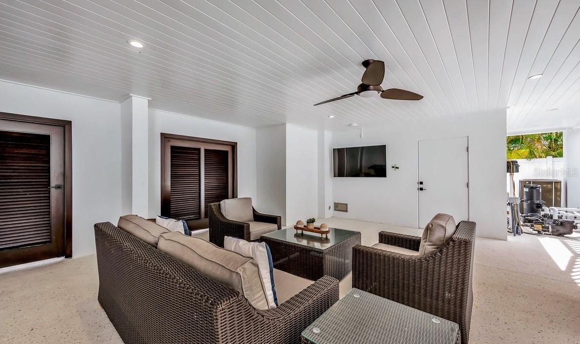 WEST WIND SHORES - Residential