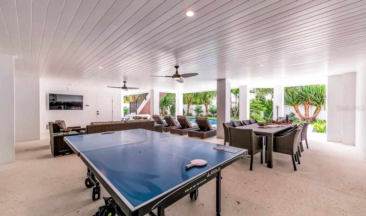 WEST WIND SHORES - Residential