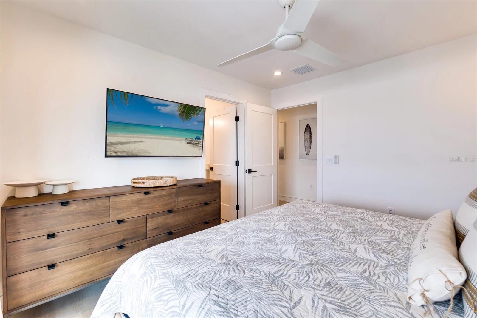 WEST WIND SHORES - Residential