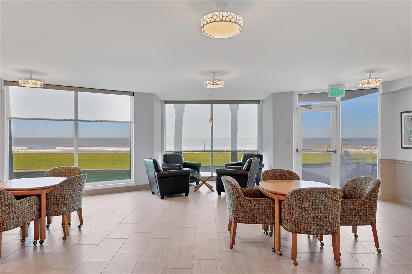 PRIVATEER SOUTH - Residential