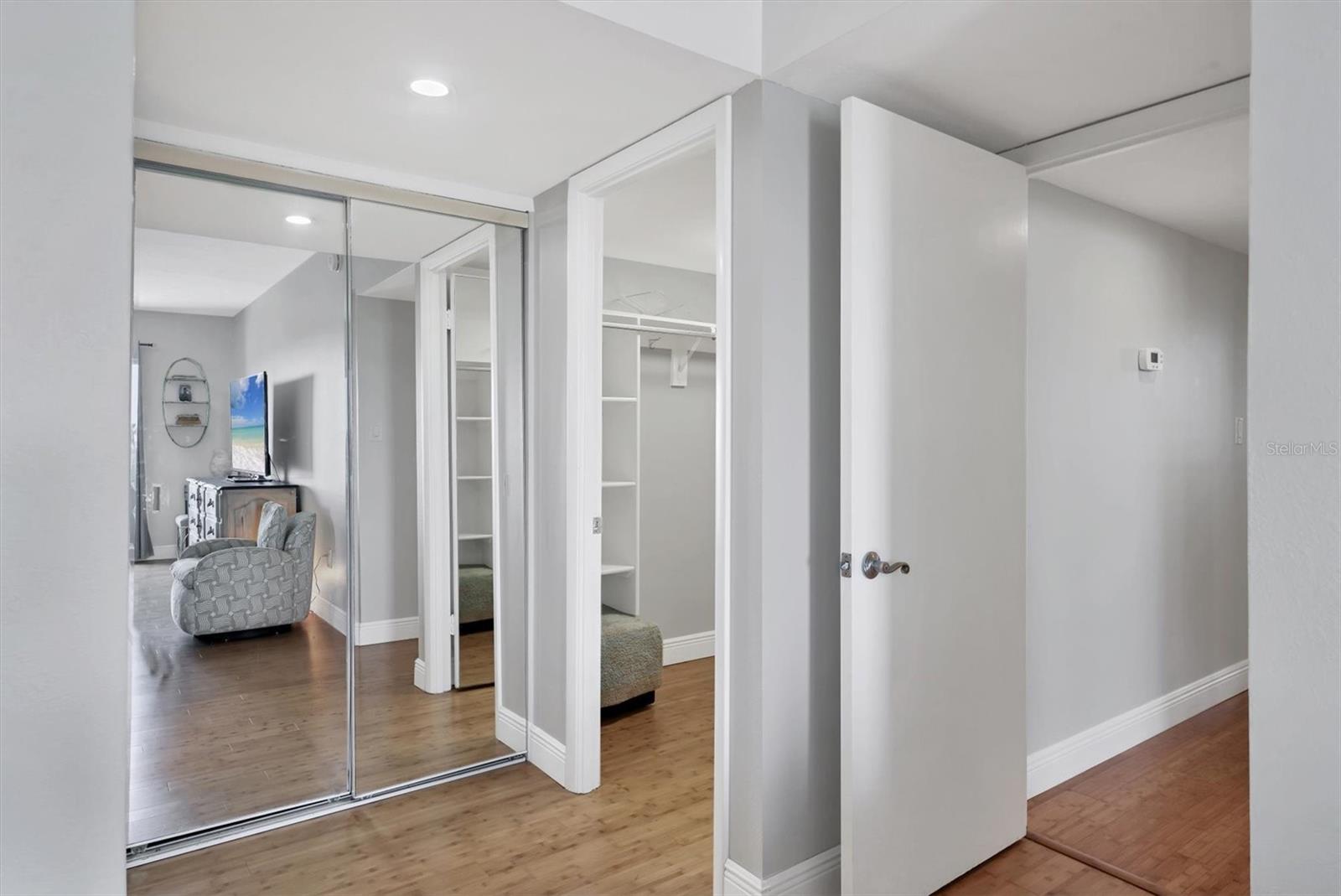 PRIVATEER SOUTH - Residential