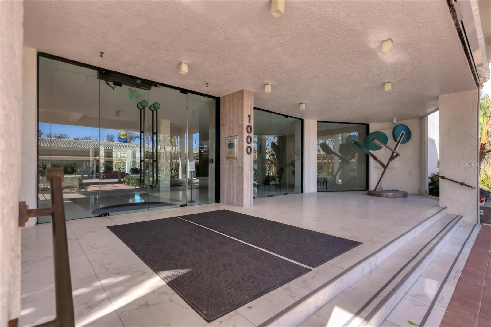 PRIVATEER SOUTH - Residential