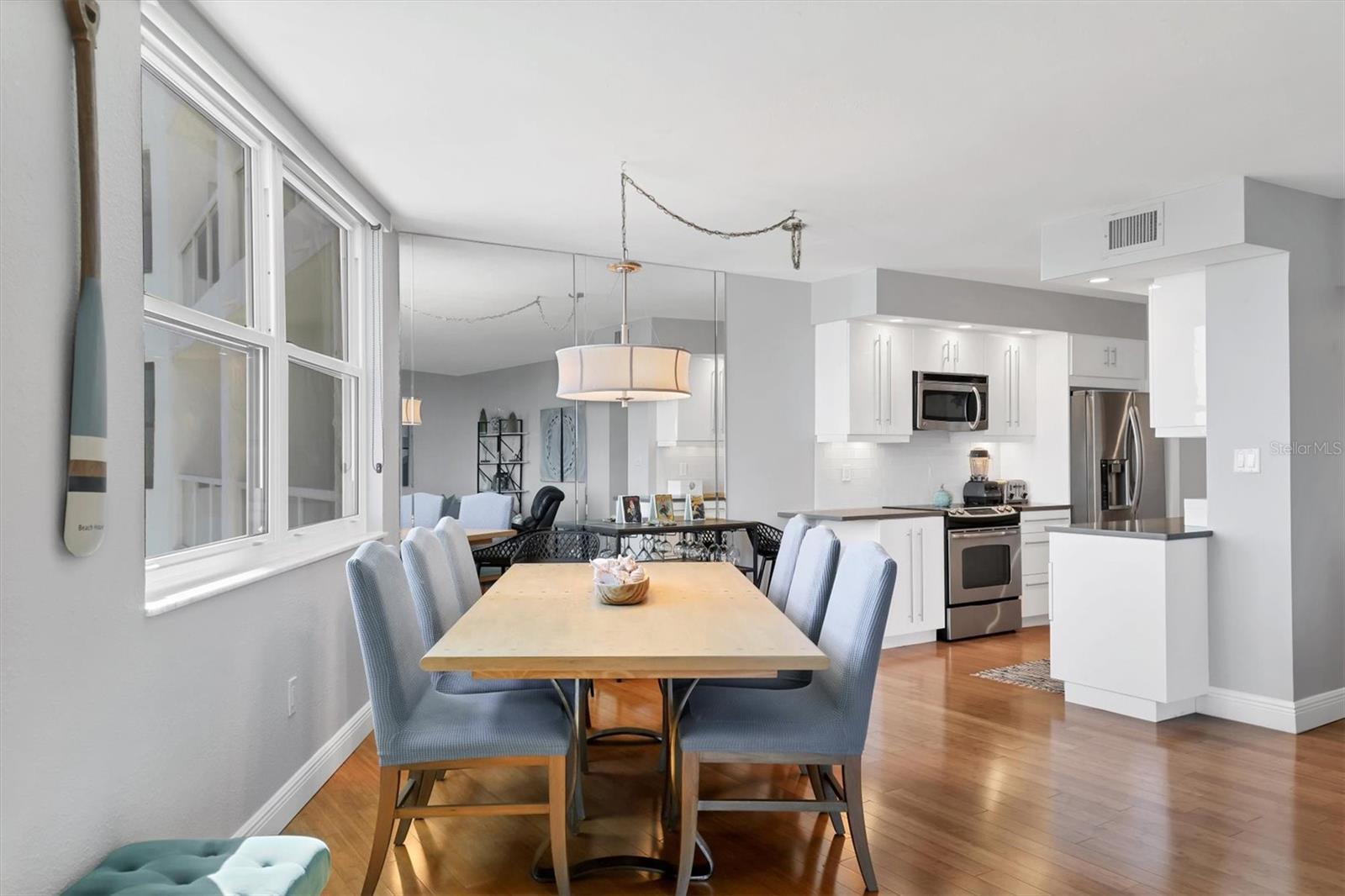 PRIVATEER SOUTH - Residential