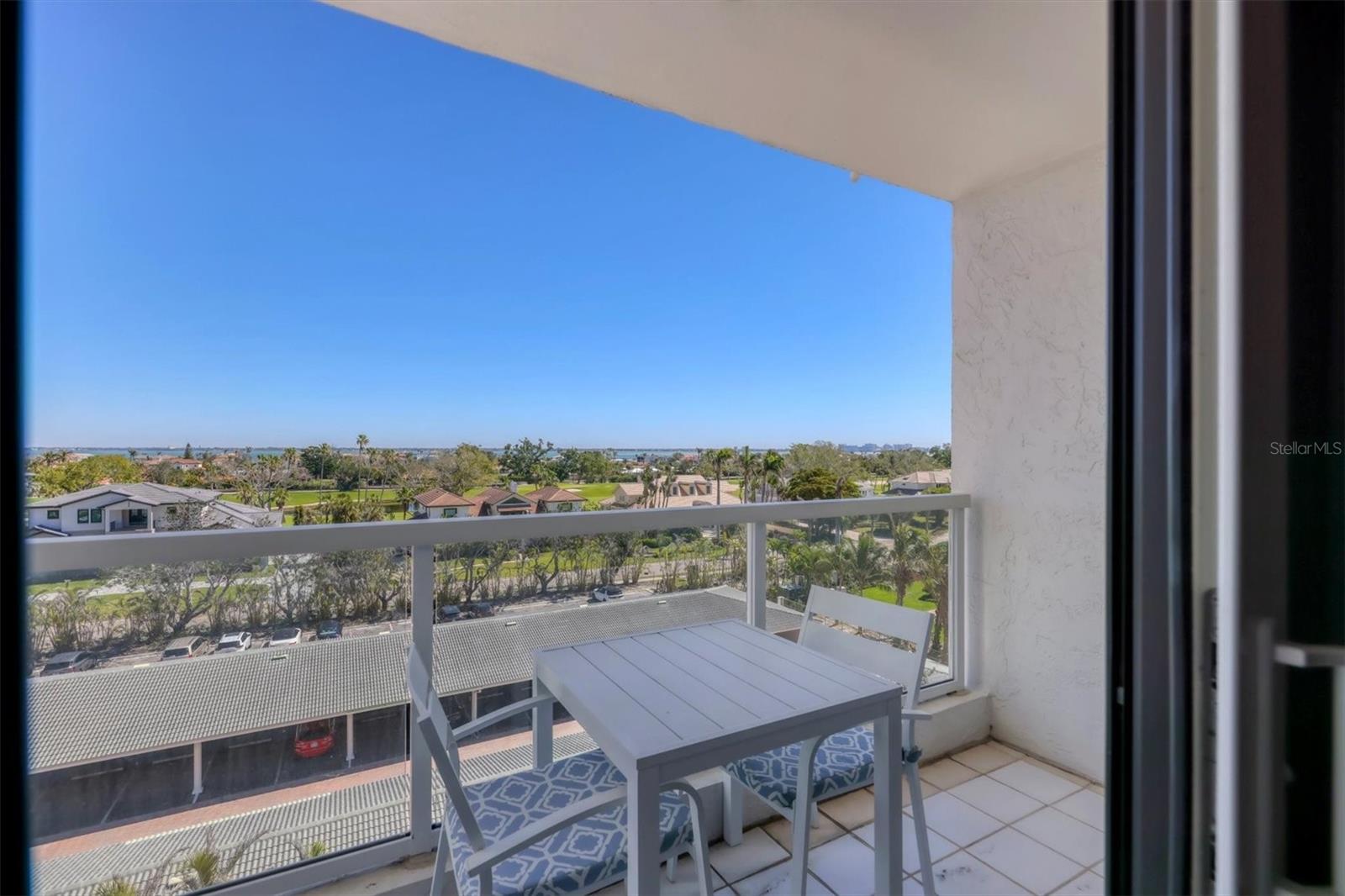 PRIVATEER SOUTH - Residential