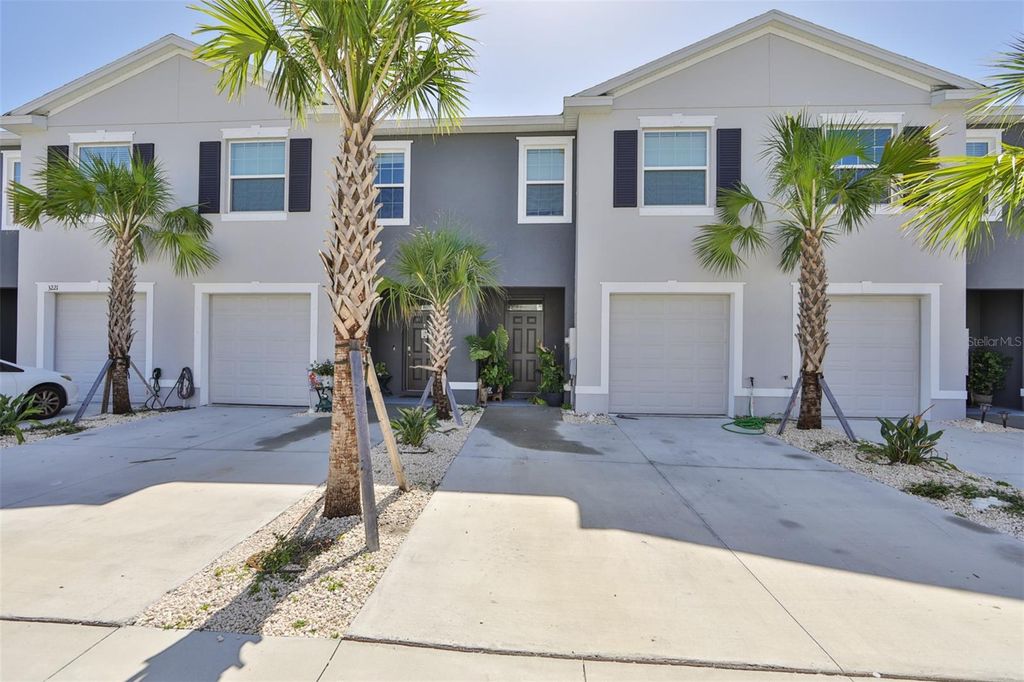 Photo of 3225 Pleasant Willow Court, Brandon, FL 33511 (MLS # TB8495774)