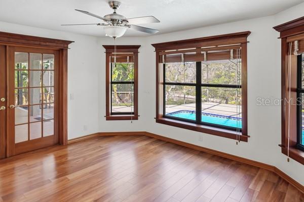 WEYBRIDGE WOODS - Residential