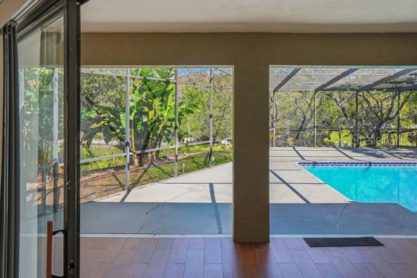 WEYBRIDGE WOODS - Residential