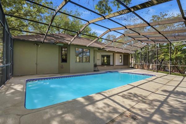 WEYBRIDGE WOODS - Residential