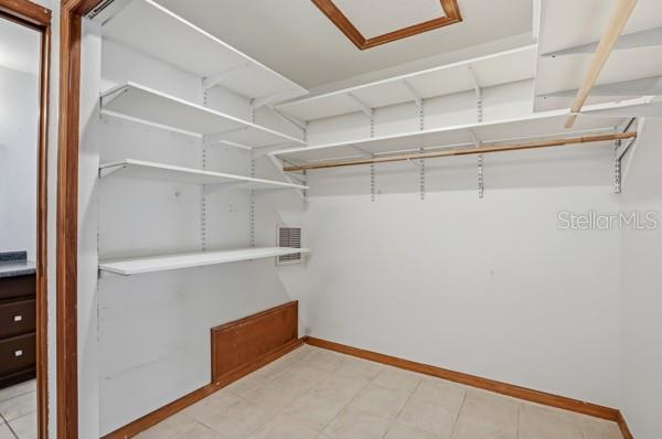 WEYBRIDGE WOODS - Residential