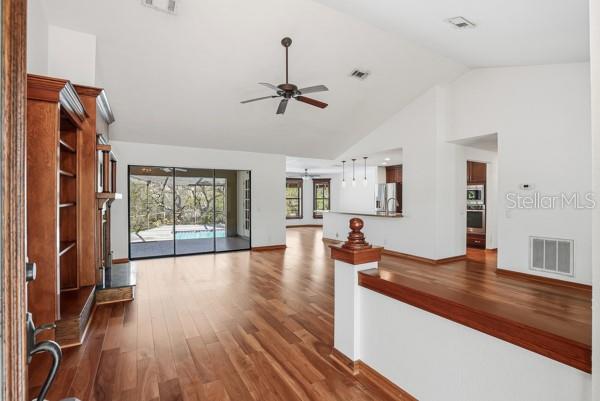 WEYBRIDGE WOODS - Residential