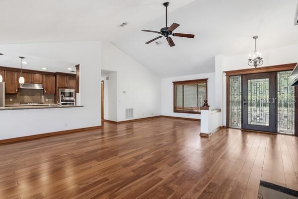 WEYBRIDGE WOODS - Residential