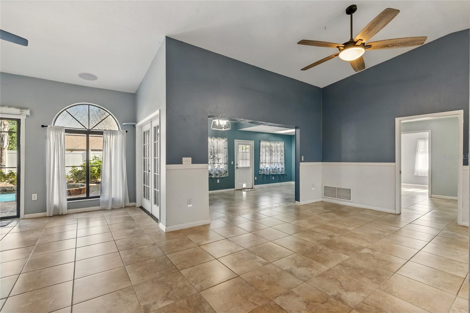 50 WOODFIELD DR