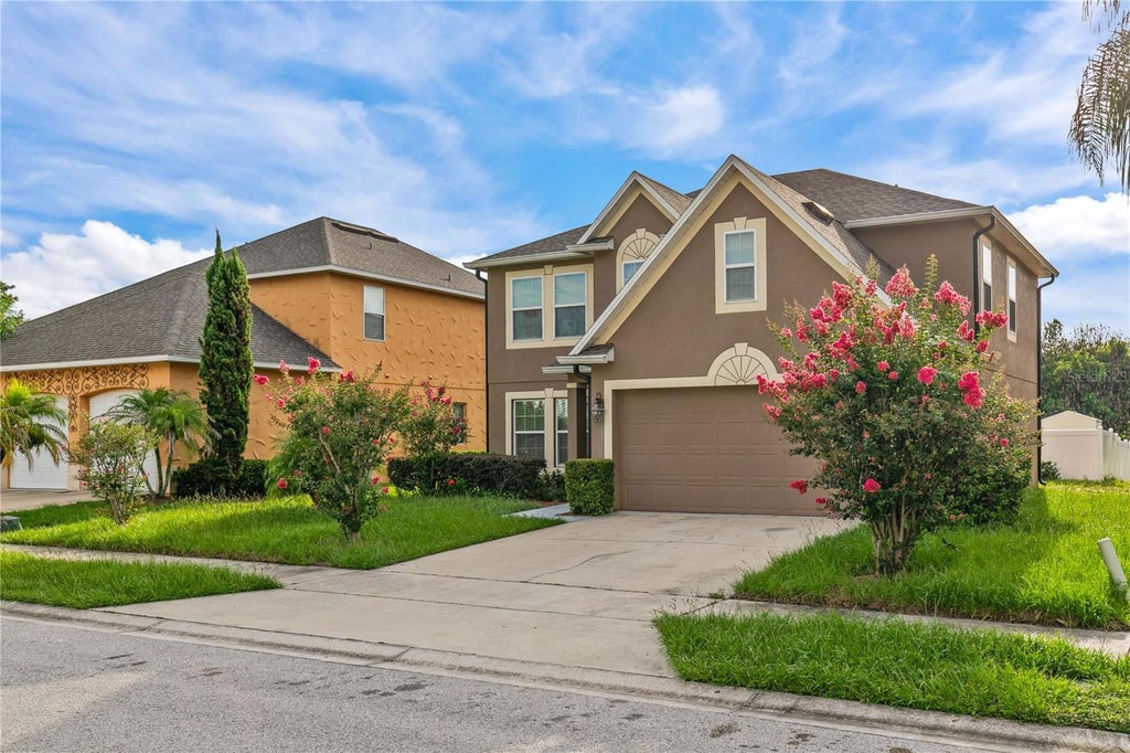Photo of 8830 Isla Bella Drive, Orlando, FL 32818 (MLS # O6431038)