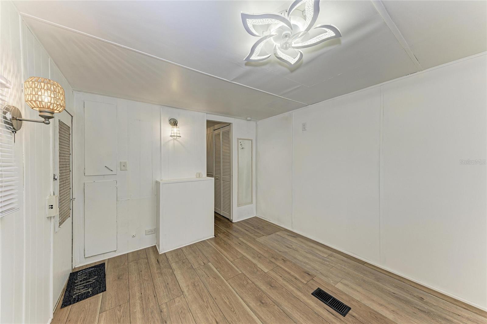 FAIR LANE ACRES SECOND ADD - Residential