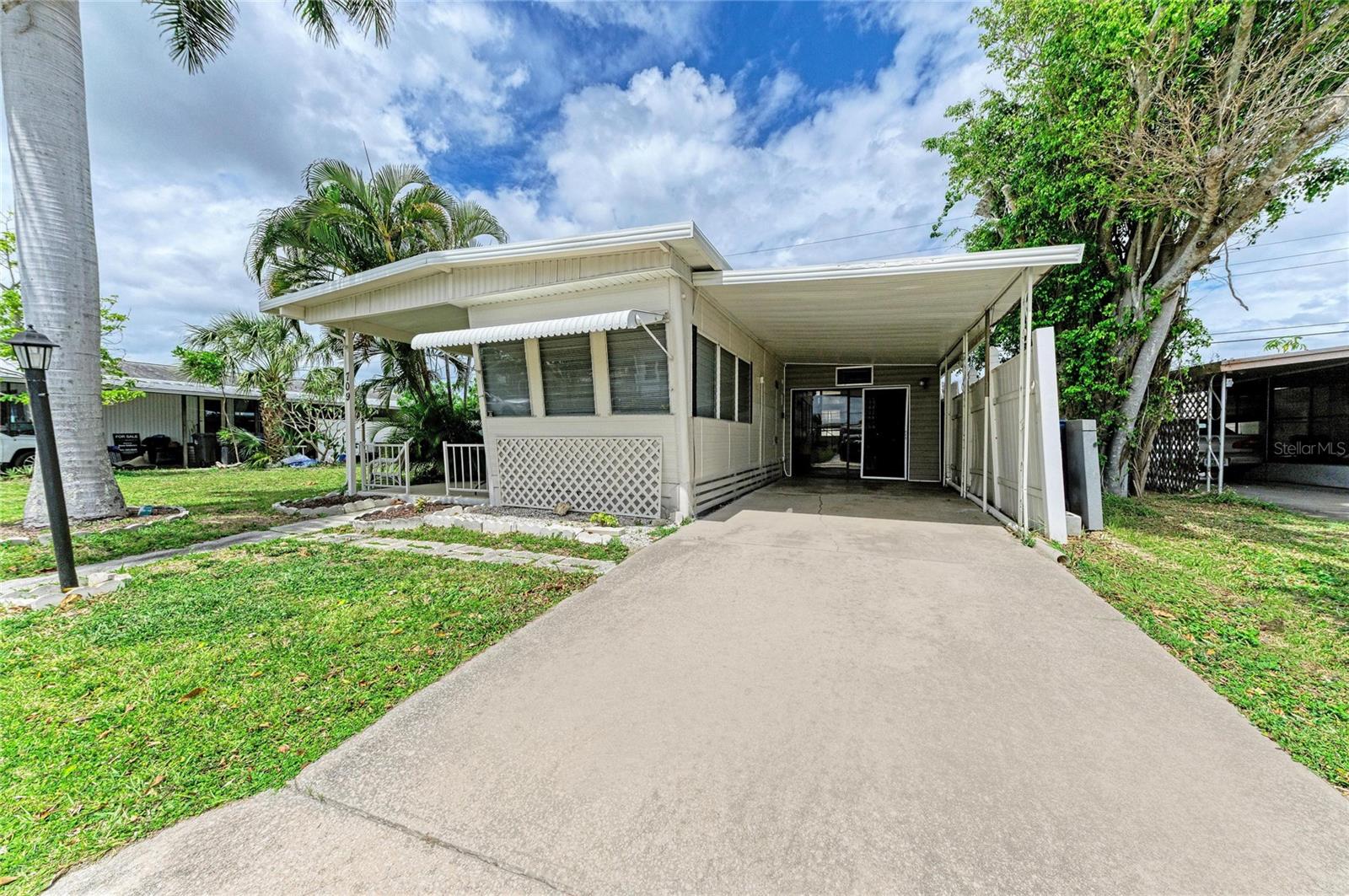 FAIR LANE ACRES SECOND ADD - Residential