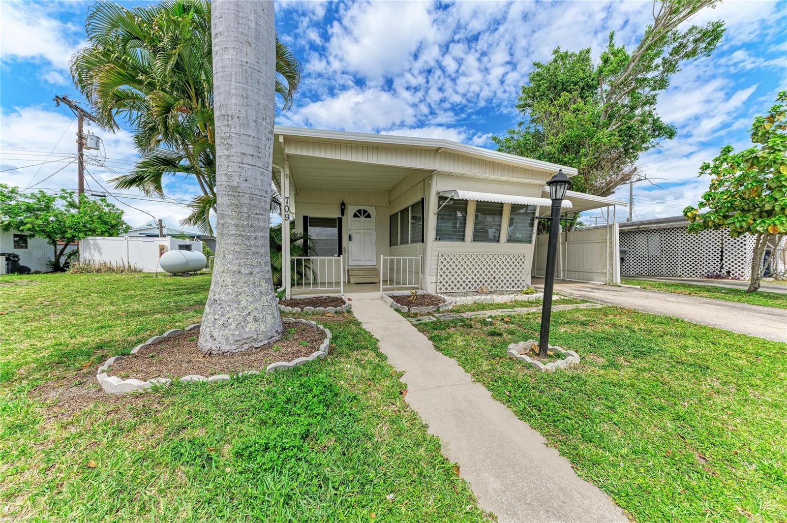 FAIR LANE ACRES SECOND ADD - Residential