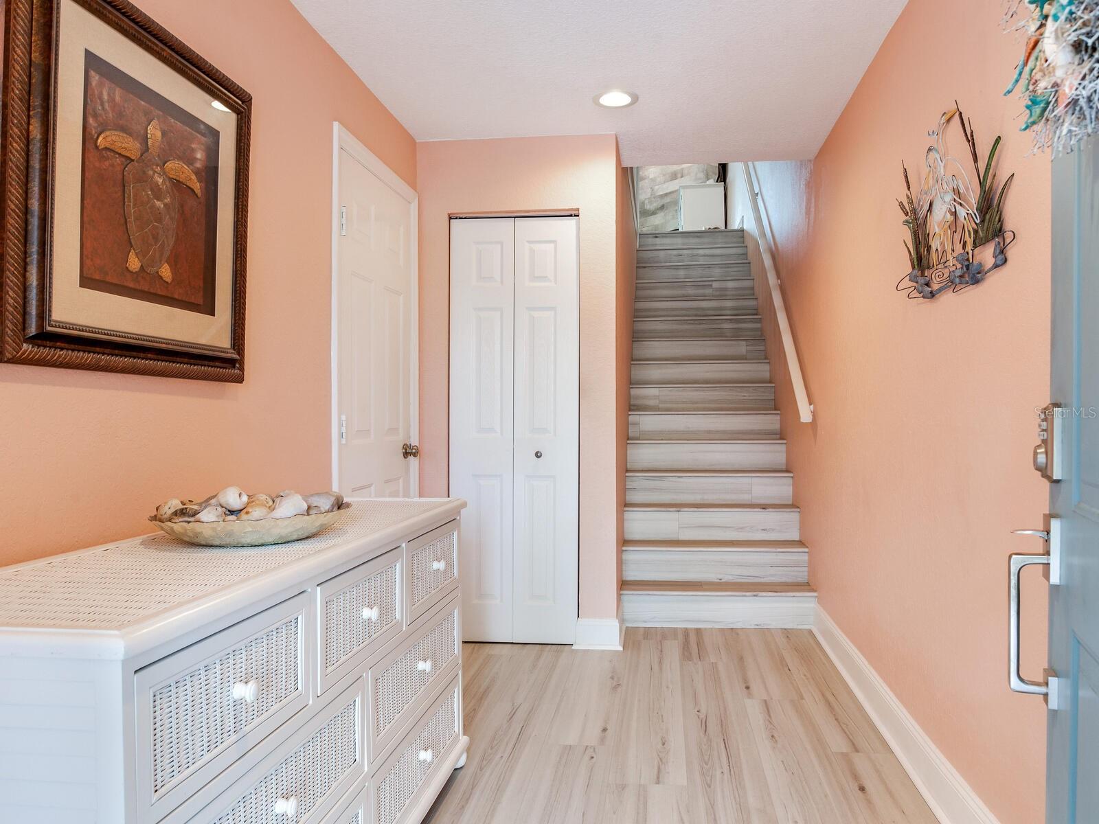 521 PINELLAS BAYWAY S 301