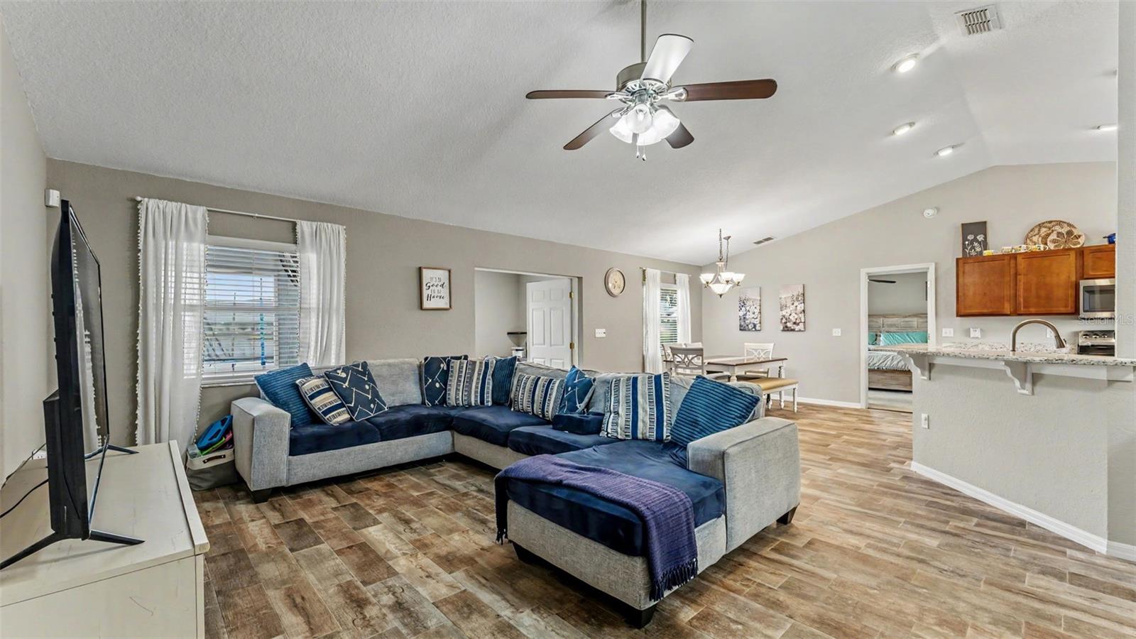 TOWNE PARK ESTATES PHASE 1-A - Residential