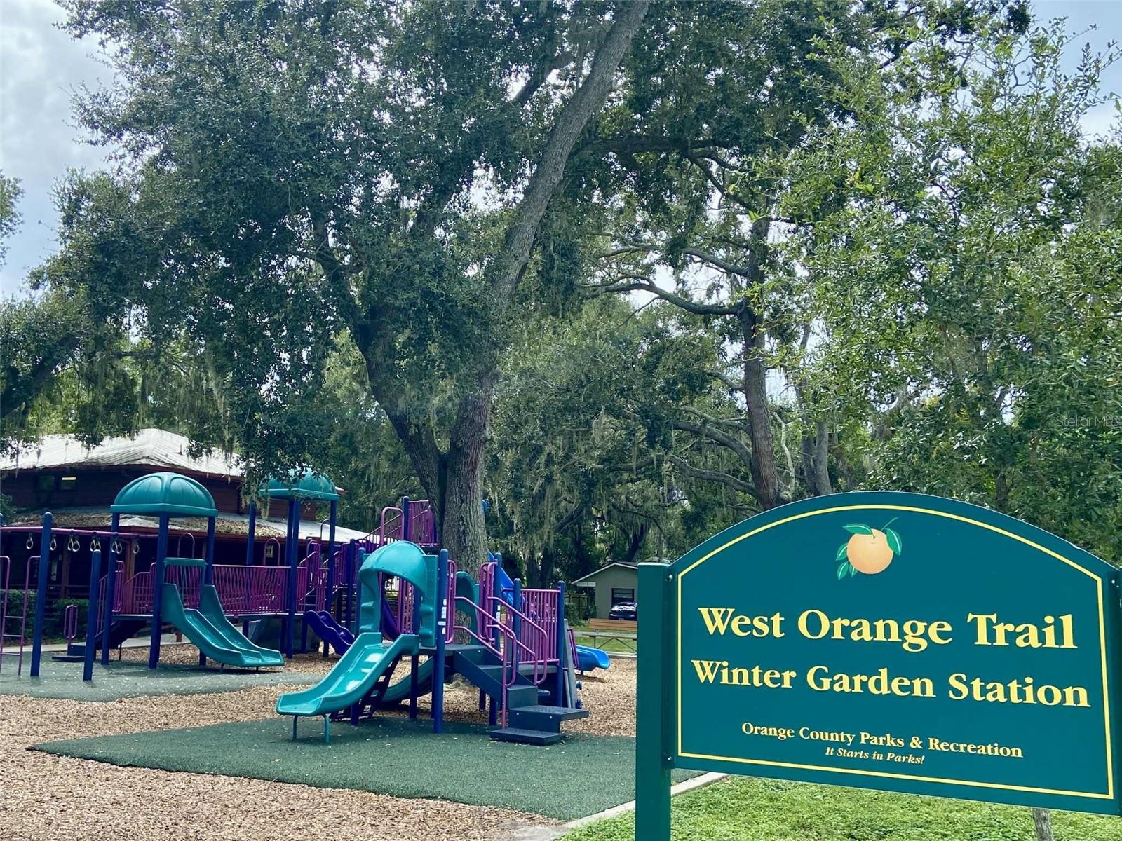 TWIN LAKE FOREST - Residential