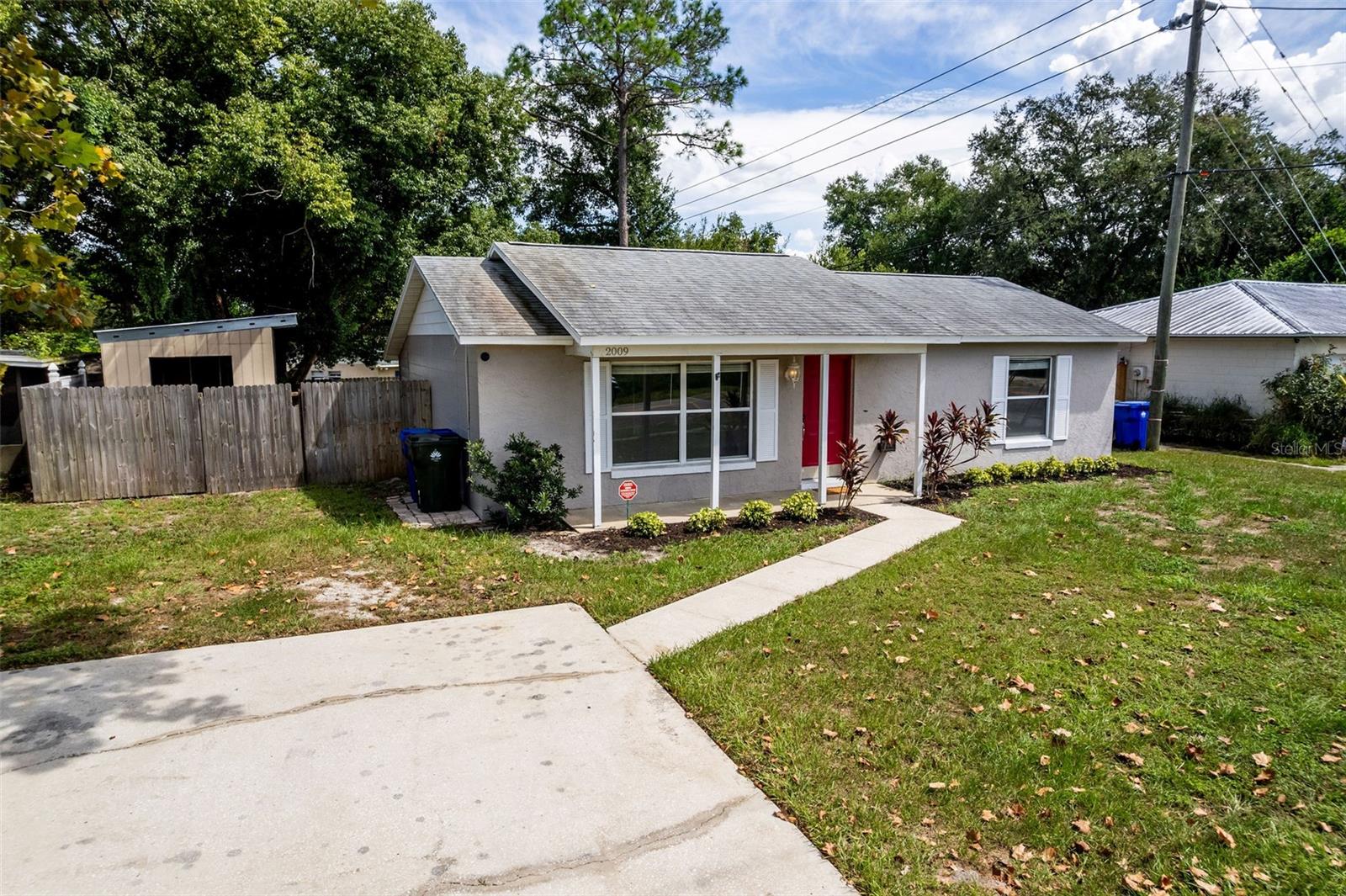 TWIN LAKE FOREST - Residential