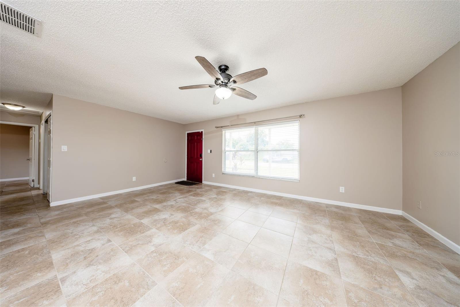 TWIN LAKE FOREST - Residential