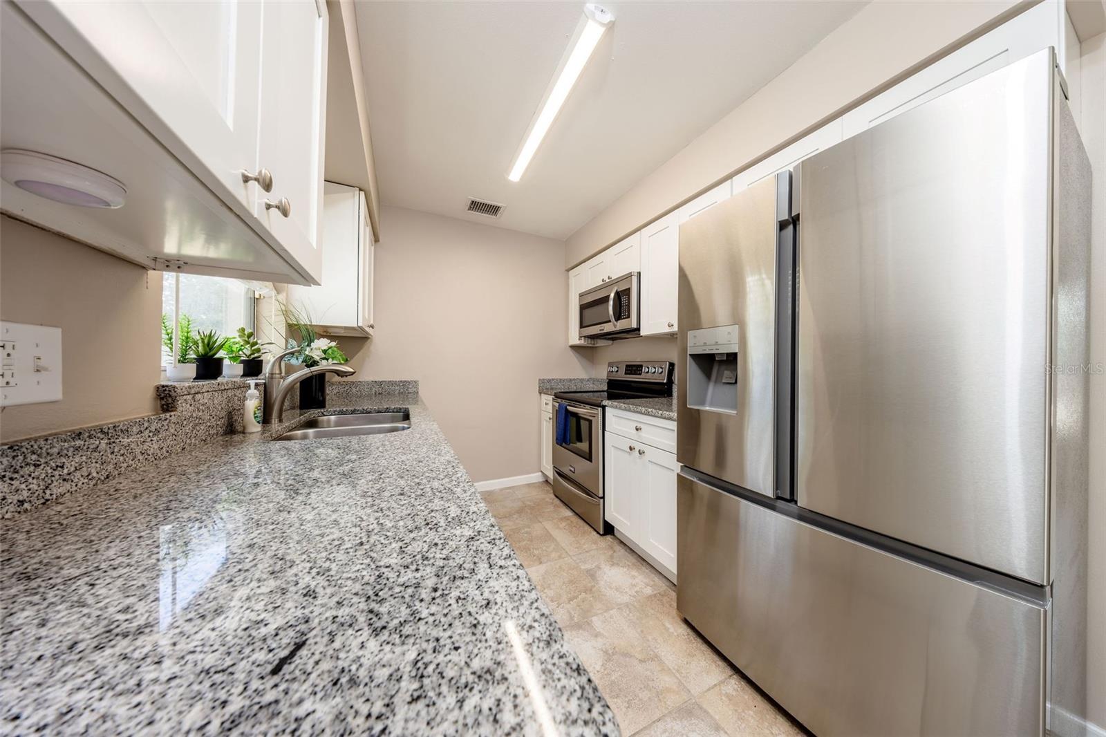 TWIN LAKE FOREST - Residential