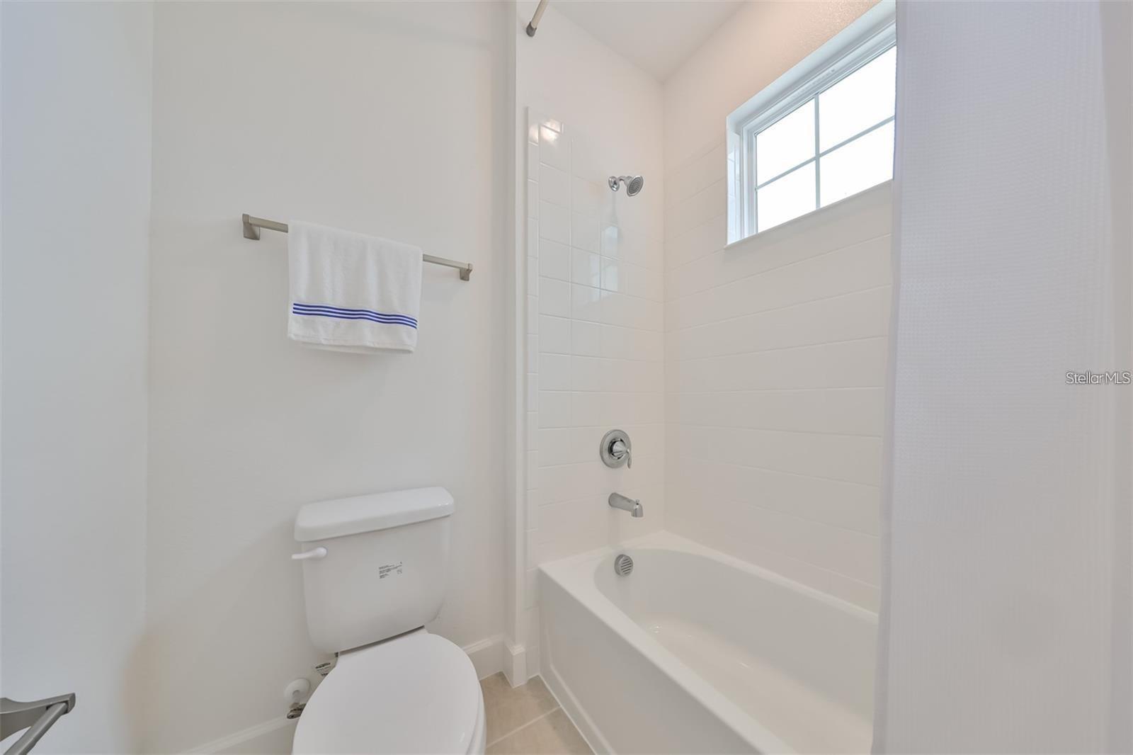 MIRABAY - Residential Lease