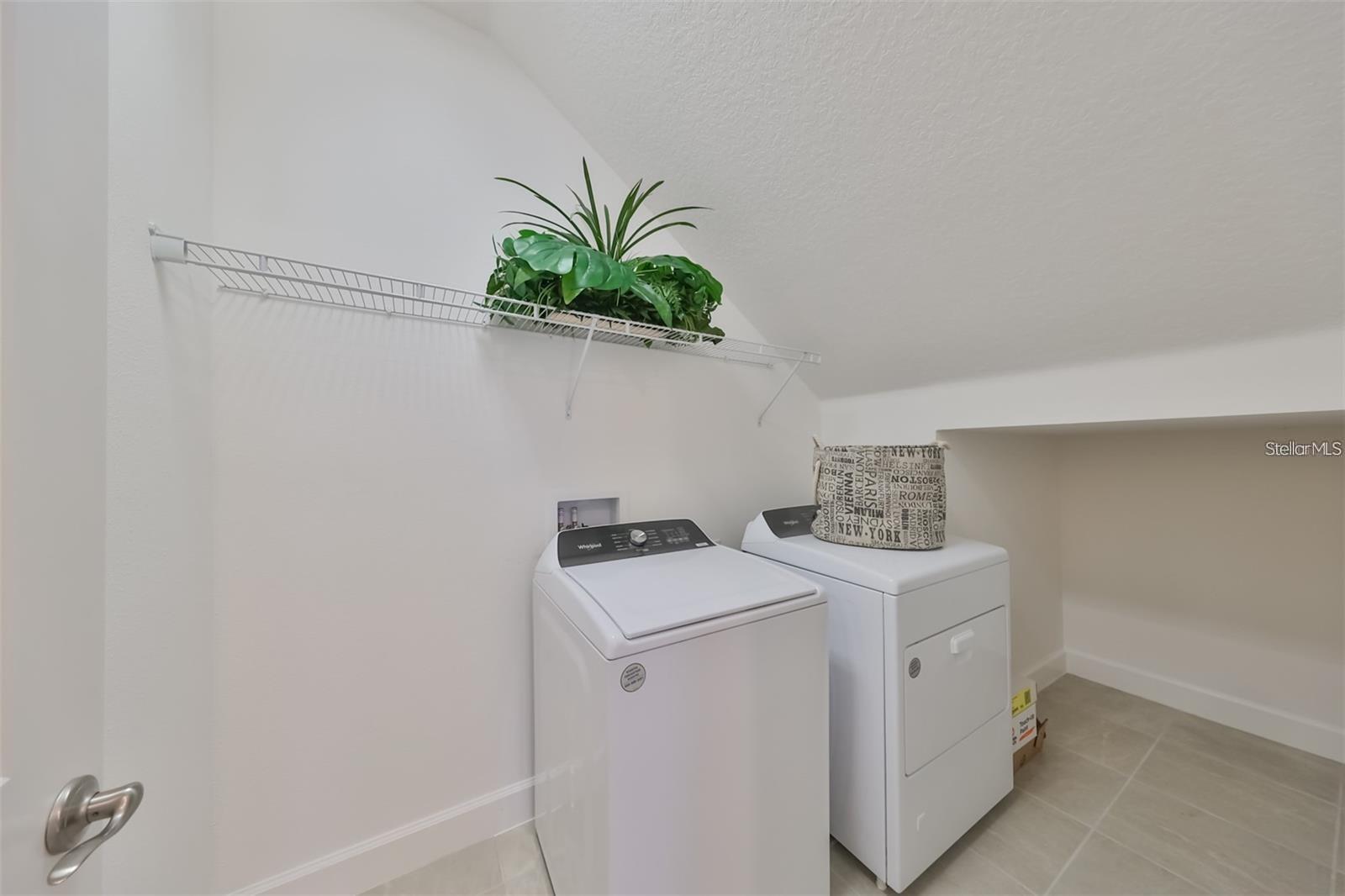 MIRABAY - Residential Lease