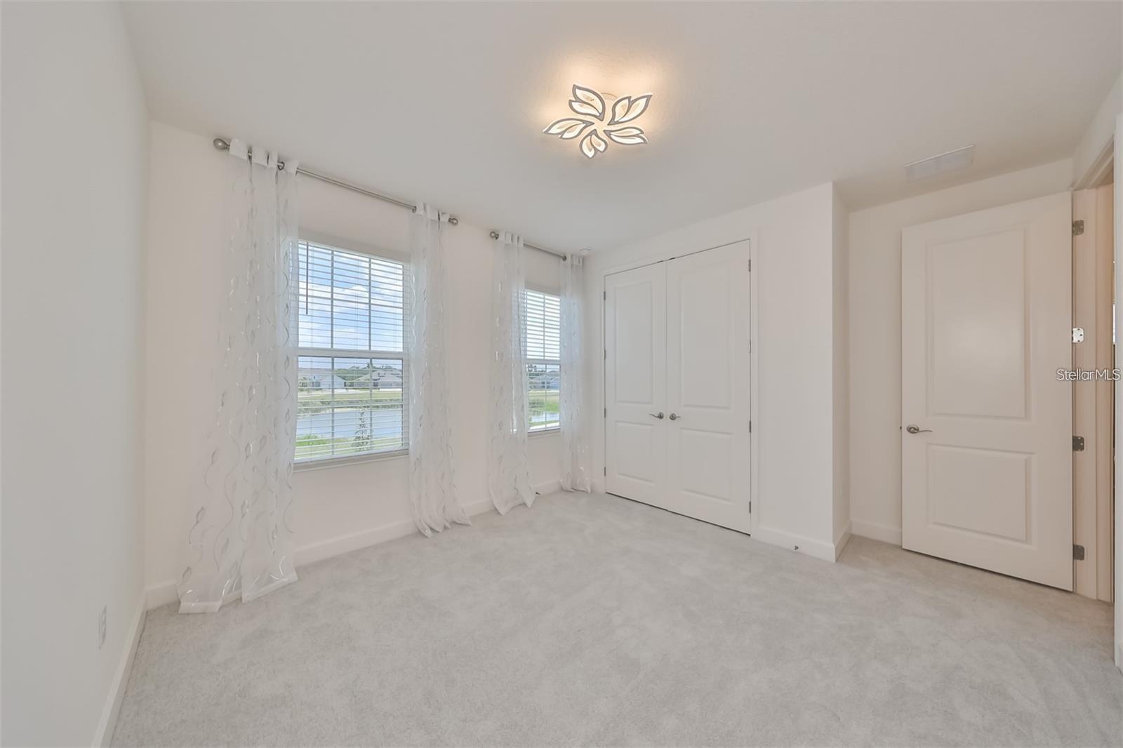 MIRABAY - Residential Lease