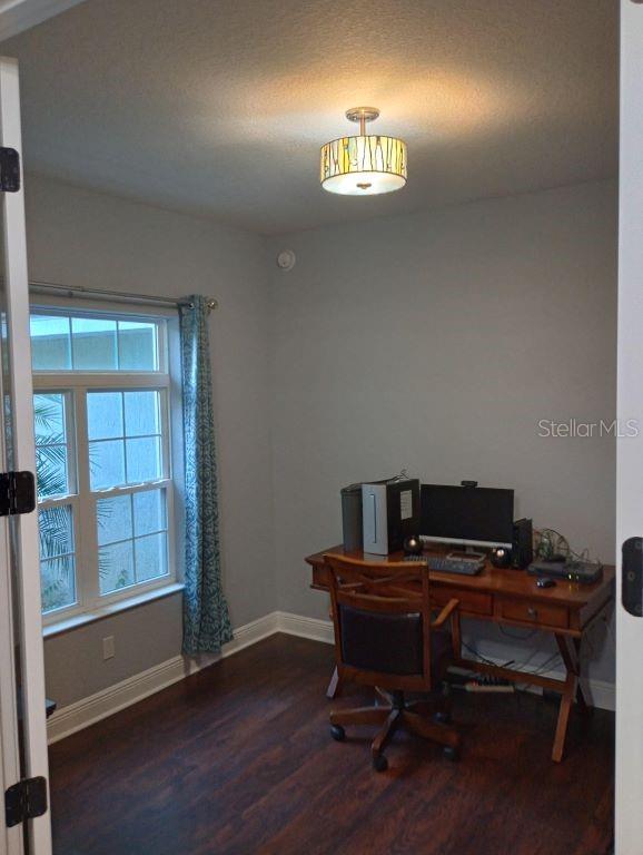 Photo of 427 Carolina Avenue, Lady Lake, FL 32159 (MLS # O6445801)