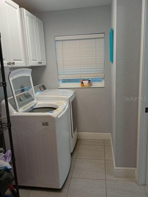 Tiny photo for 427 Carolina Avenue, Lady Lake, FL 32159 (MLS # O6445801)