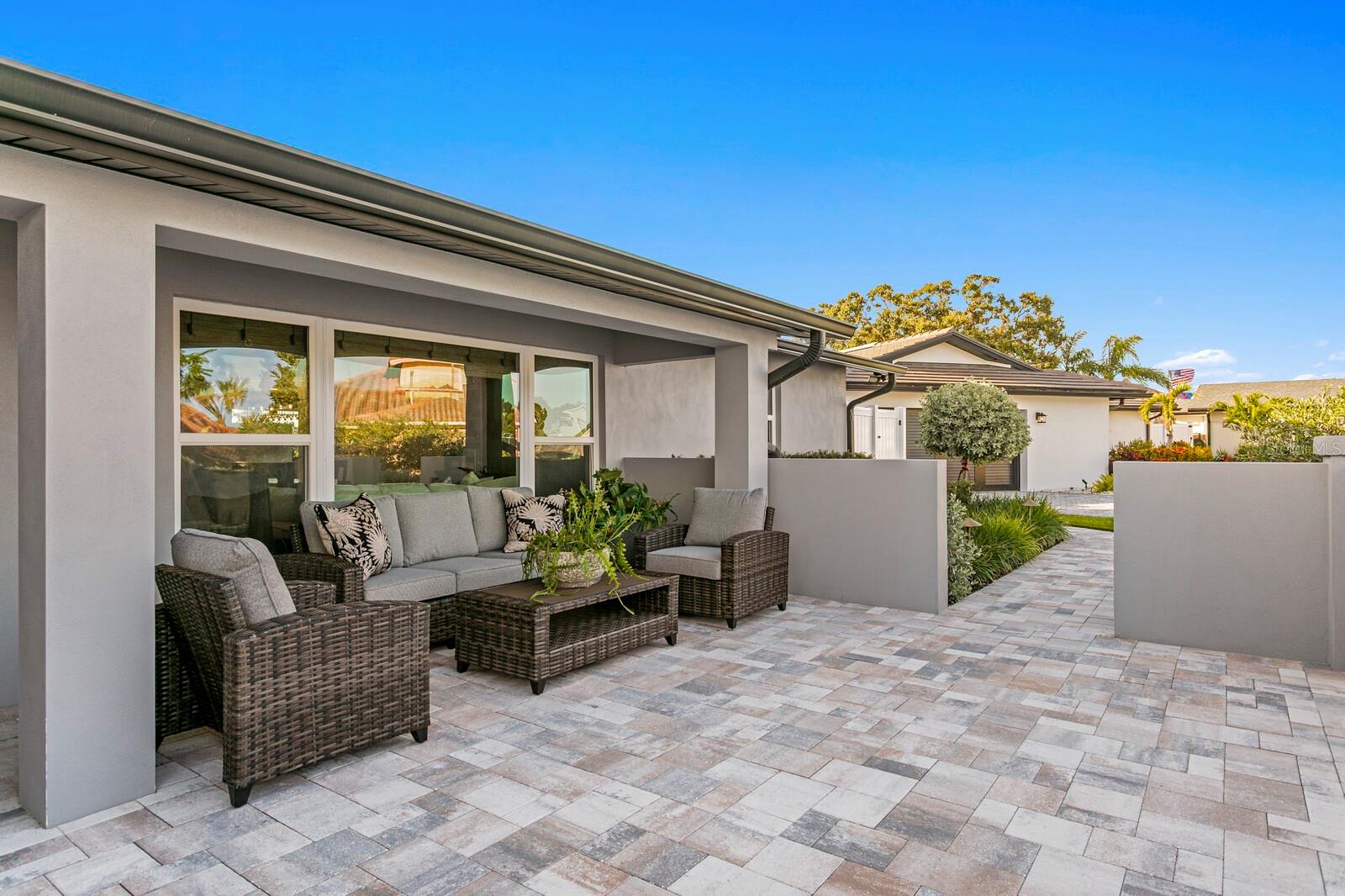 BROADWATER - Residential