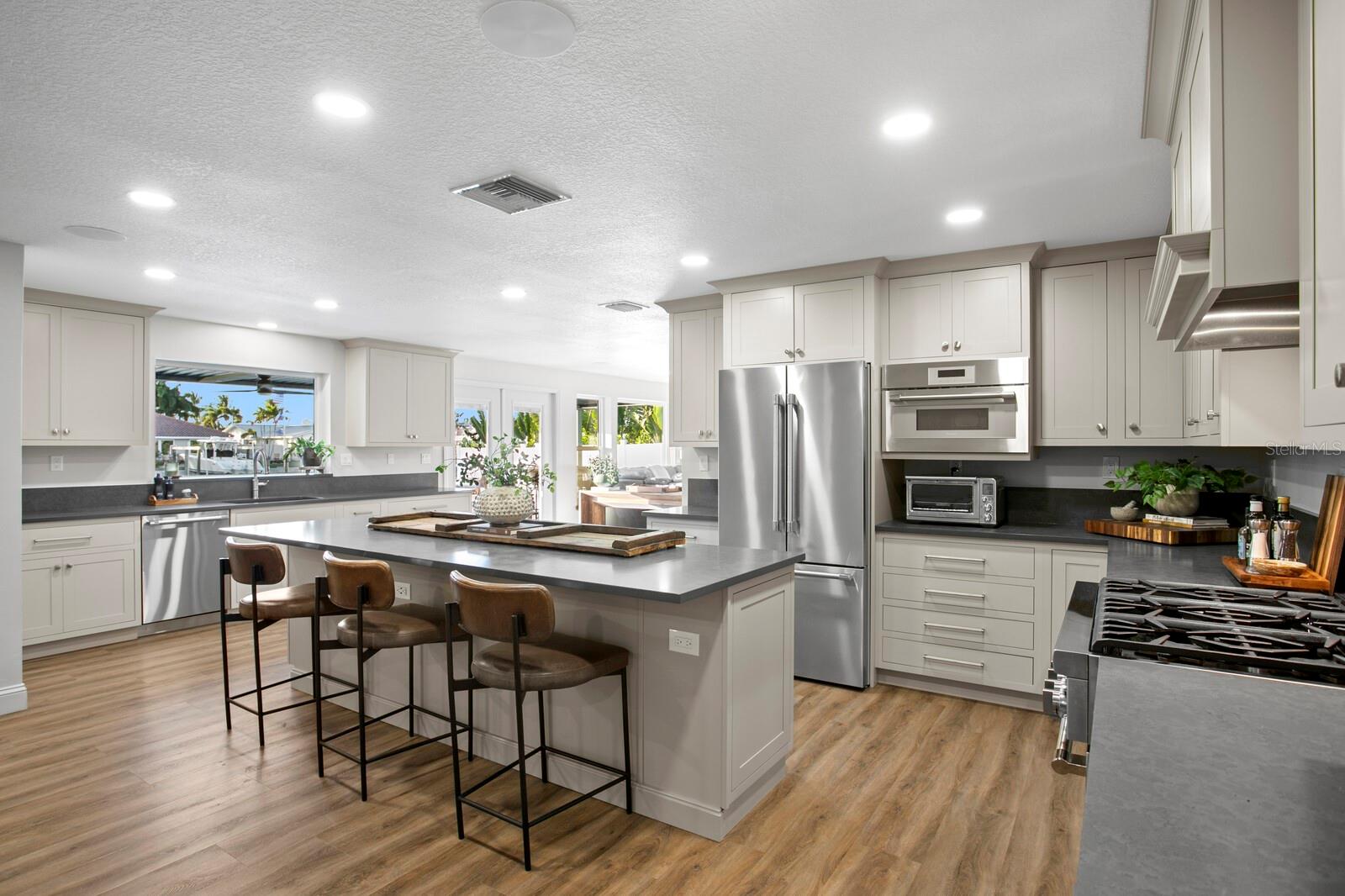 BROADWATER - Residential