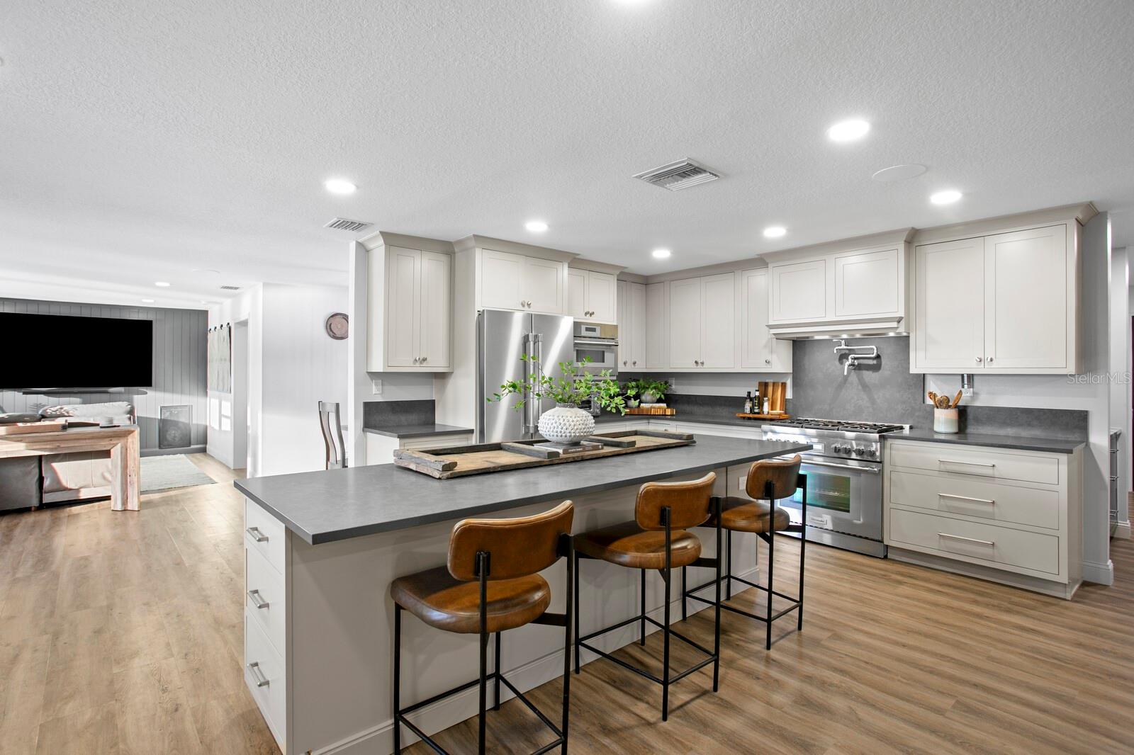 BROADWATER - Residential