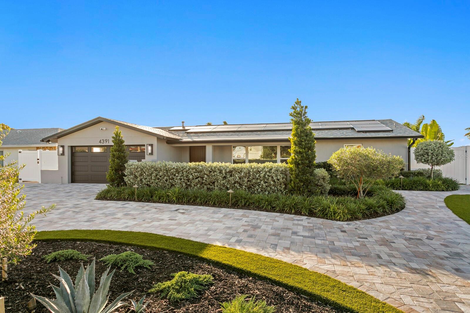 BROADWATER - Residential