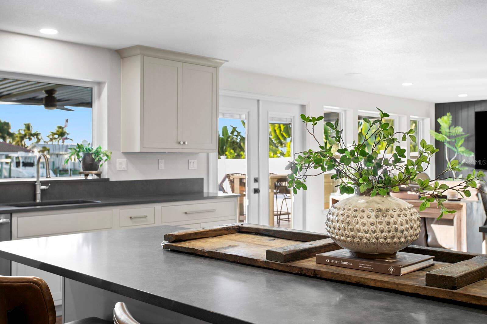 BROADWATER - Residential