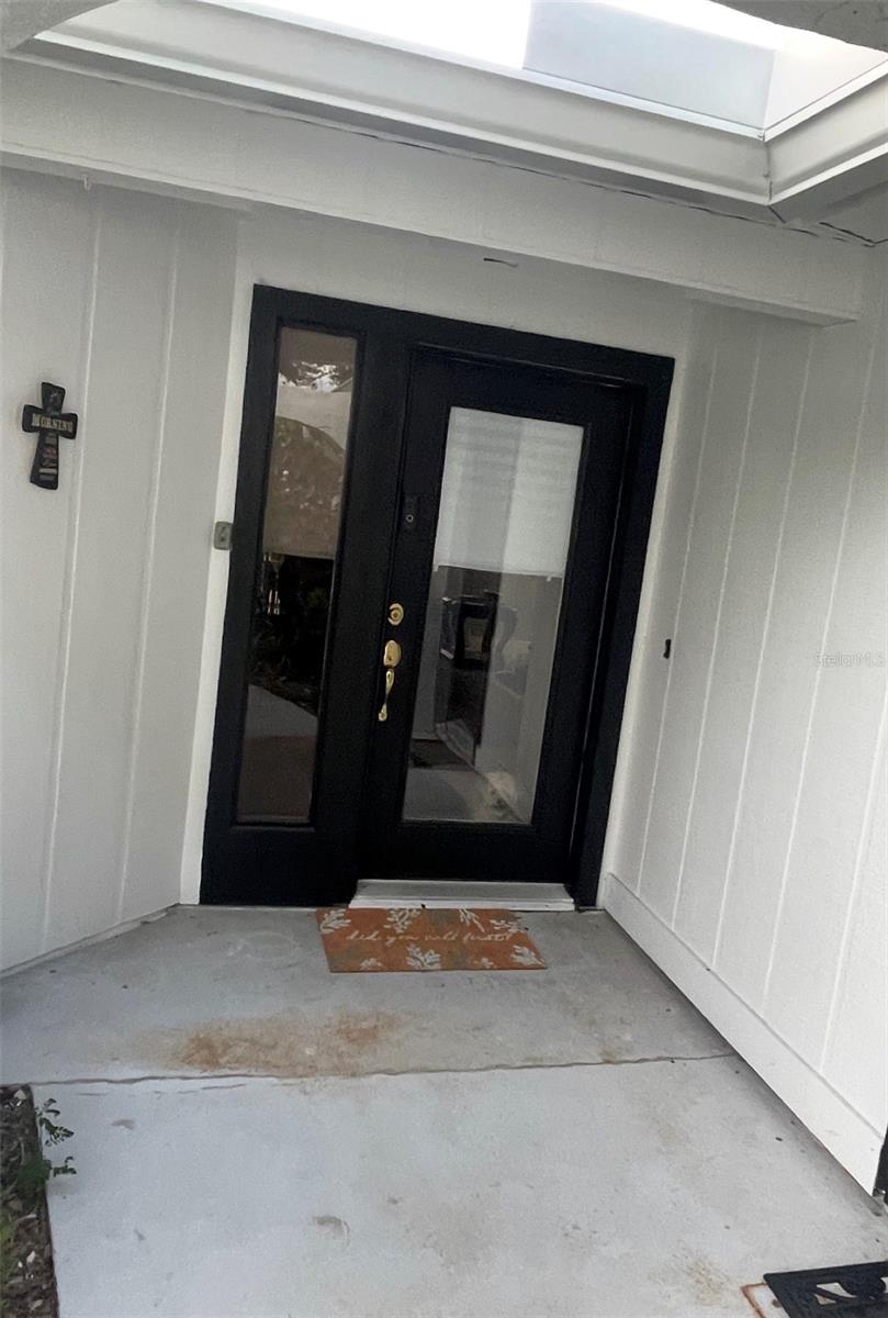 EAST VILLAGE MODEL CENTER - Residential