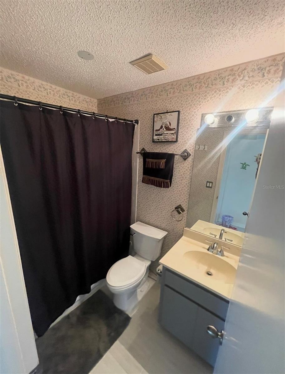 EAST VILLAGE MODEL CENTER - Residential