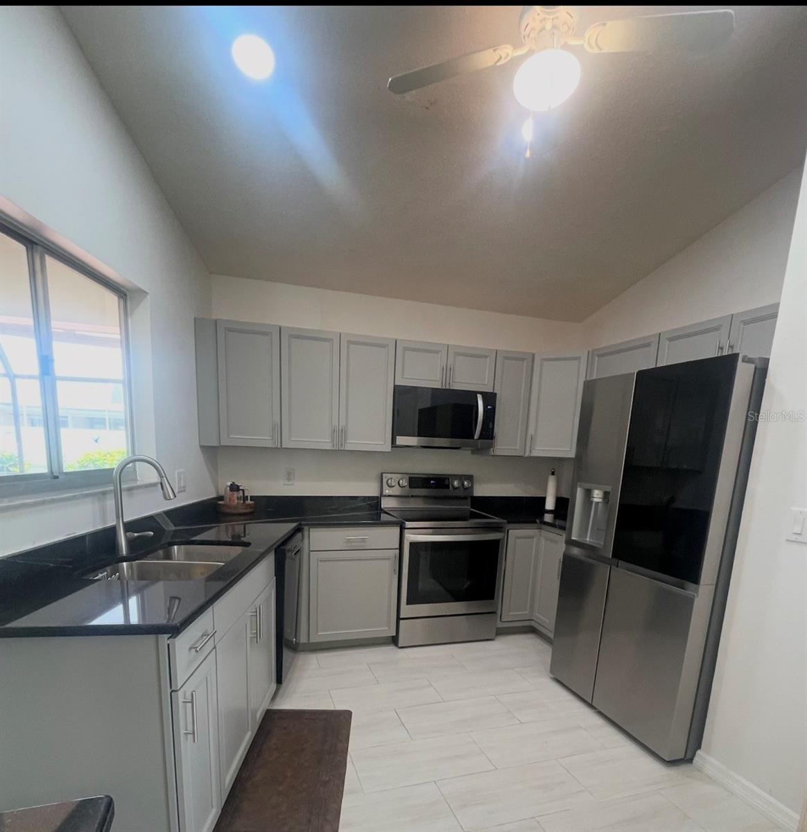 EAST VILLAGE MODEL CENTER - Residential