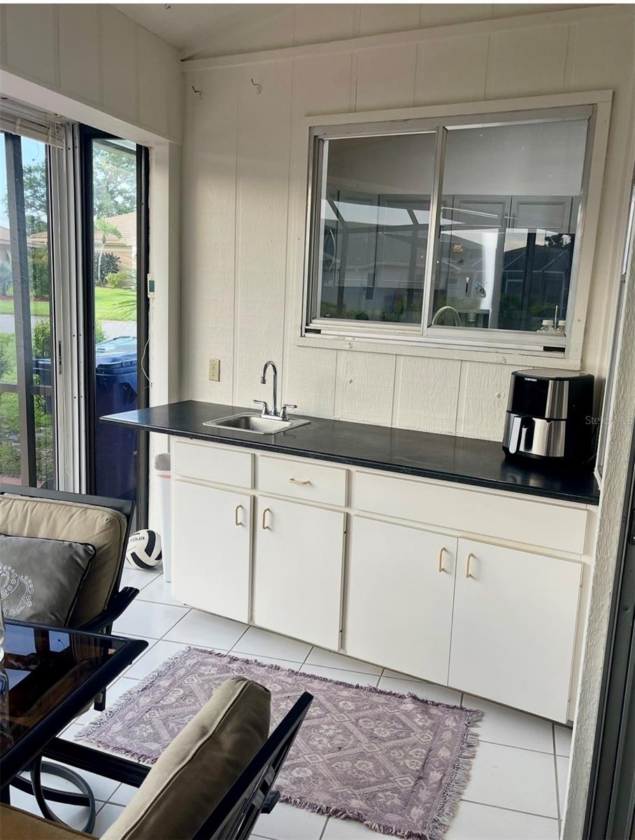 EAST VILLAGE MODEL CENTER - Residential