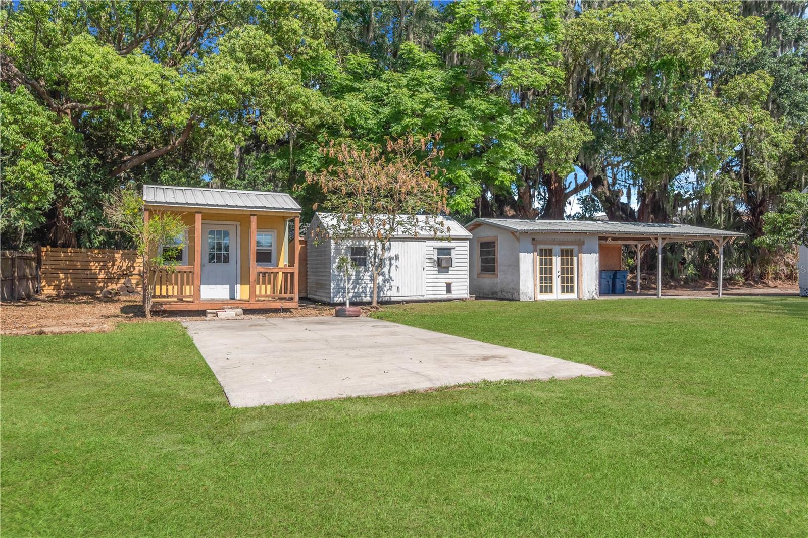 BROWN & WILSONS - Residential