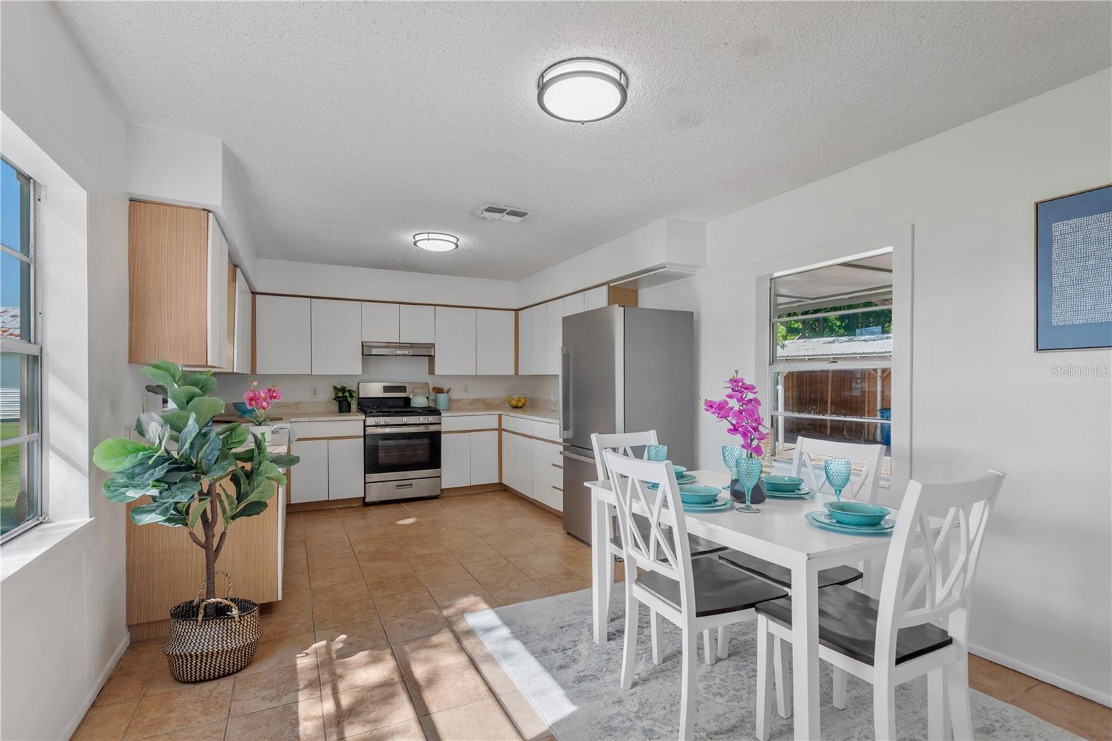 BROWN & WILSONS - Residential