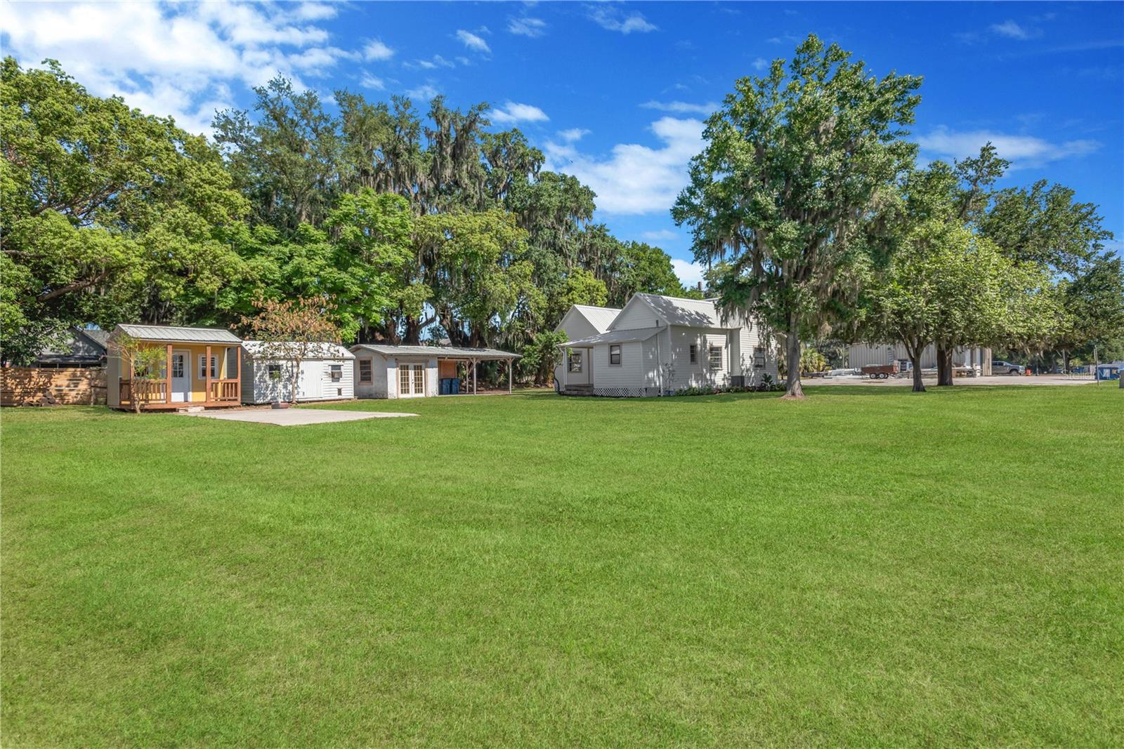 BROWN & WILSONS - Residential