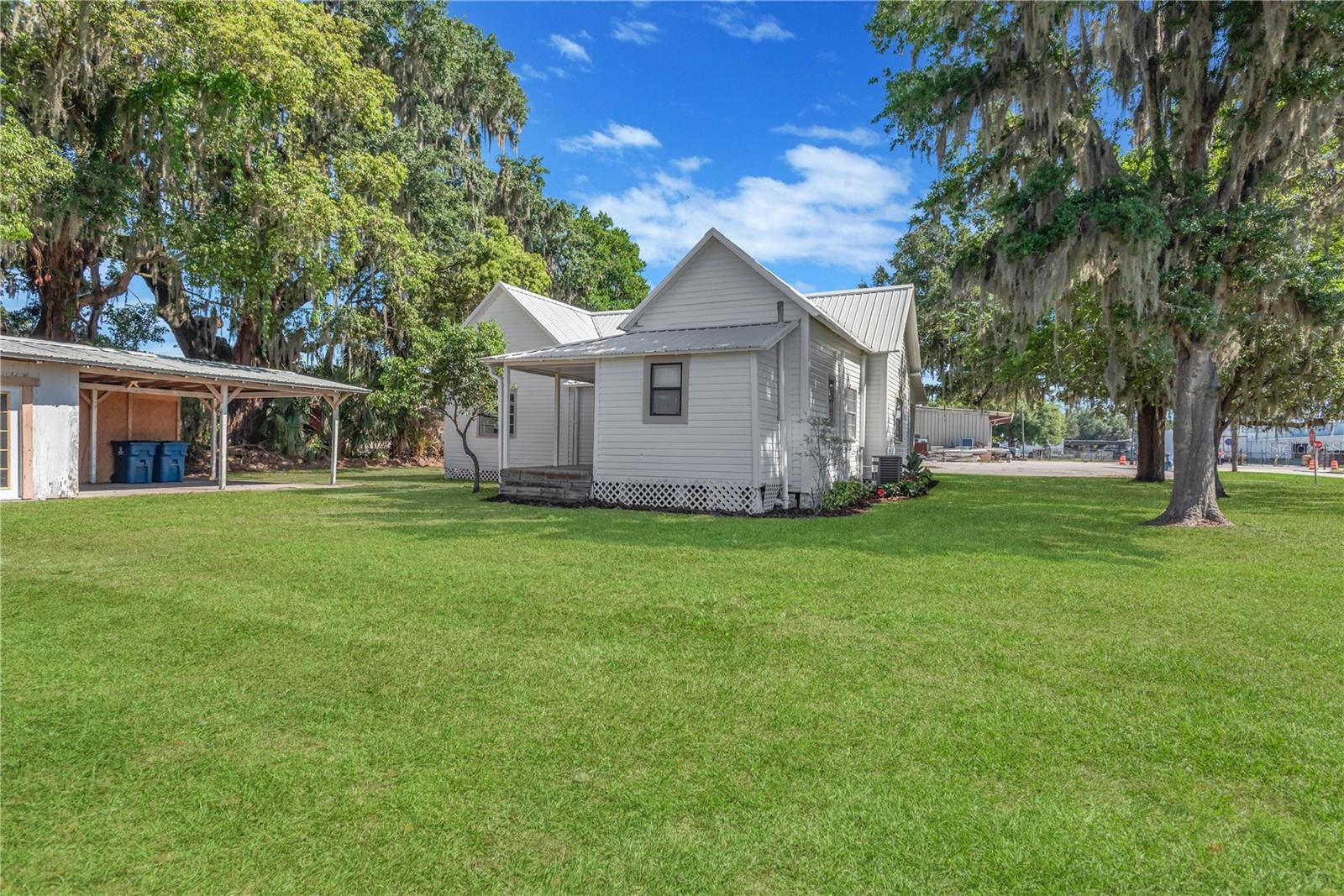 BROWN & WILSONS - Residential